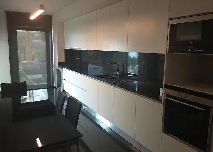 Astro Madeira פונשל