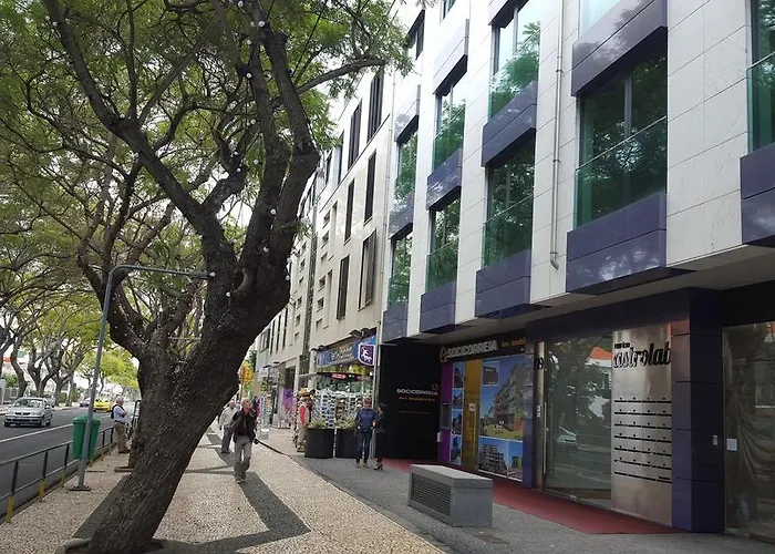 Astro Madeira Фуншал